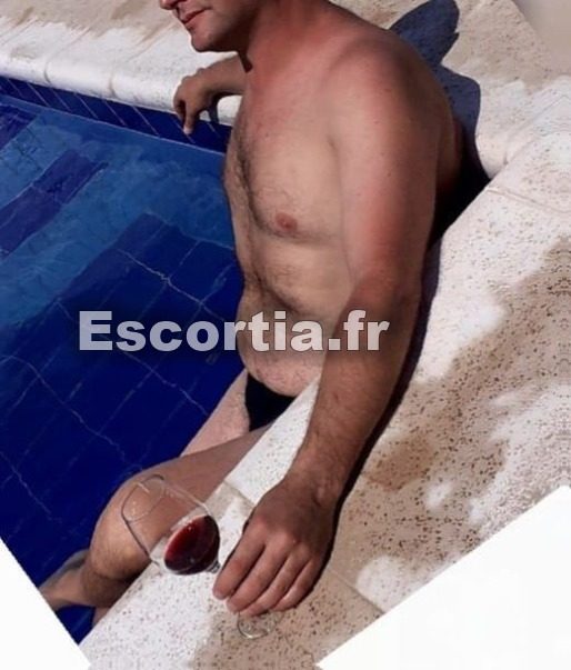 Alessandro PHOTO REEL escort Bastia