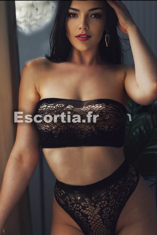 FEMME FONTAINE photo 5