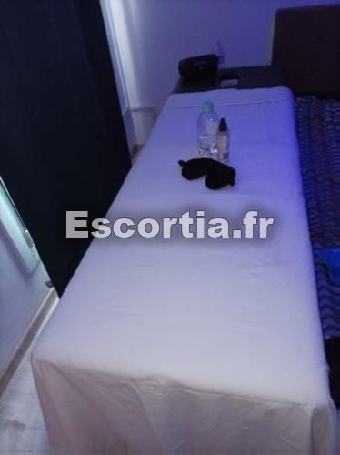 MASSSAGE SUR TABLE photo 3