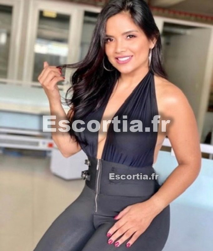 Dayanna escort Vannes