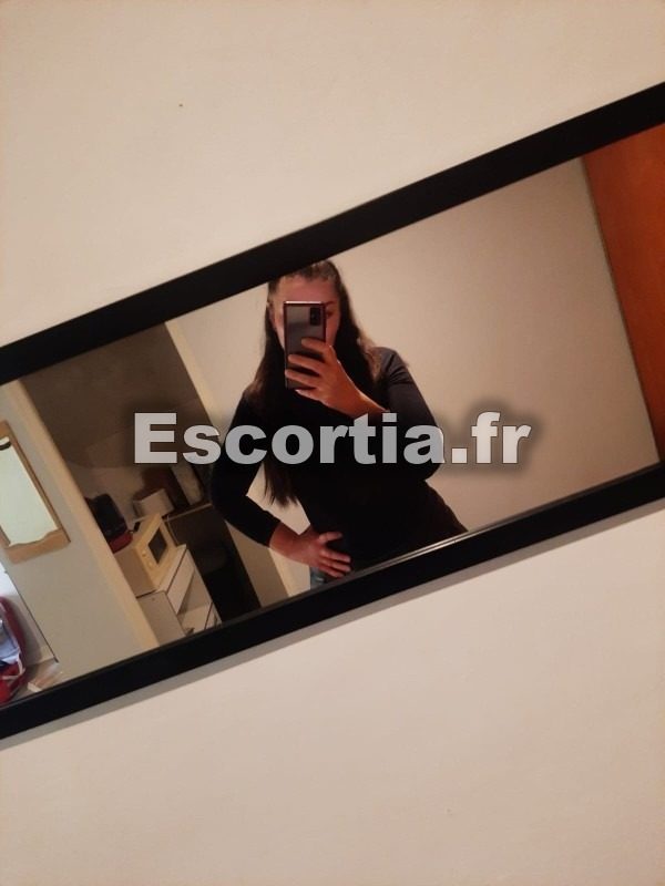 Allena GFE escort Dijon