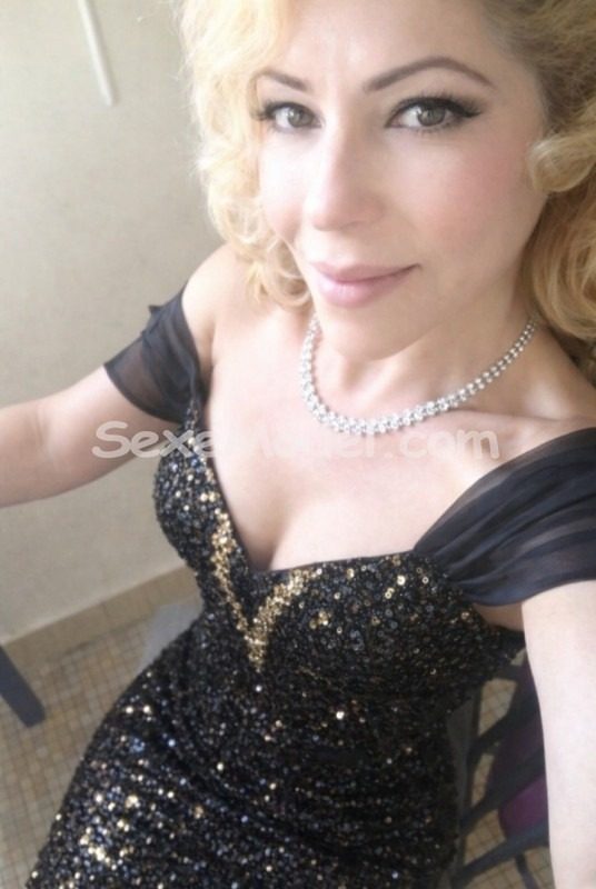 MASSEUSE PHOTOS REEL photo 3