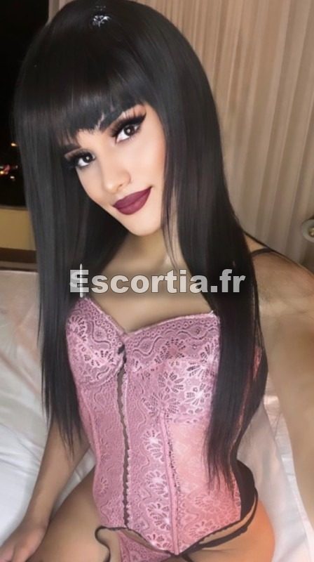 Larissa Vip photo 3