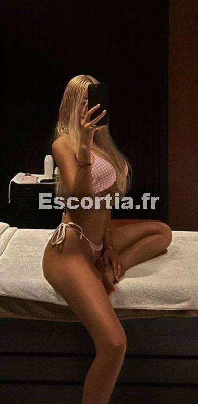 Sandra  TOPP Dernier jours escort Le Mans