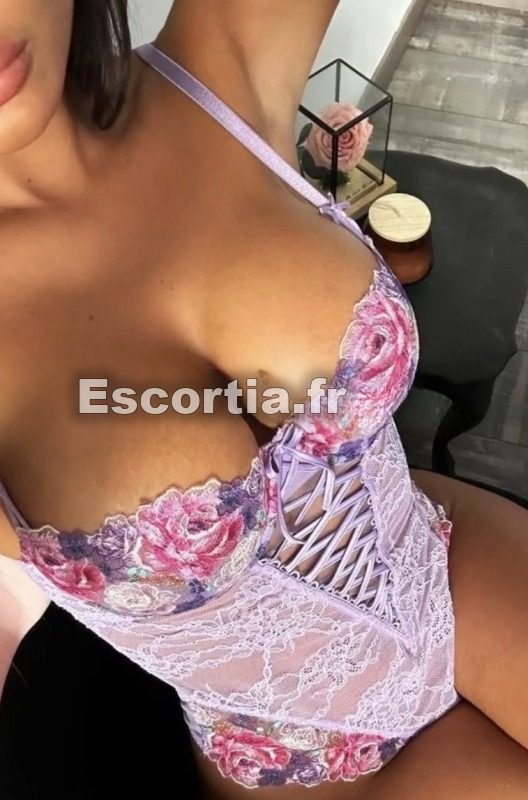 Lola FR Blonde duo photo 5