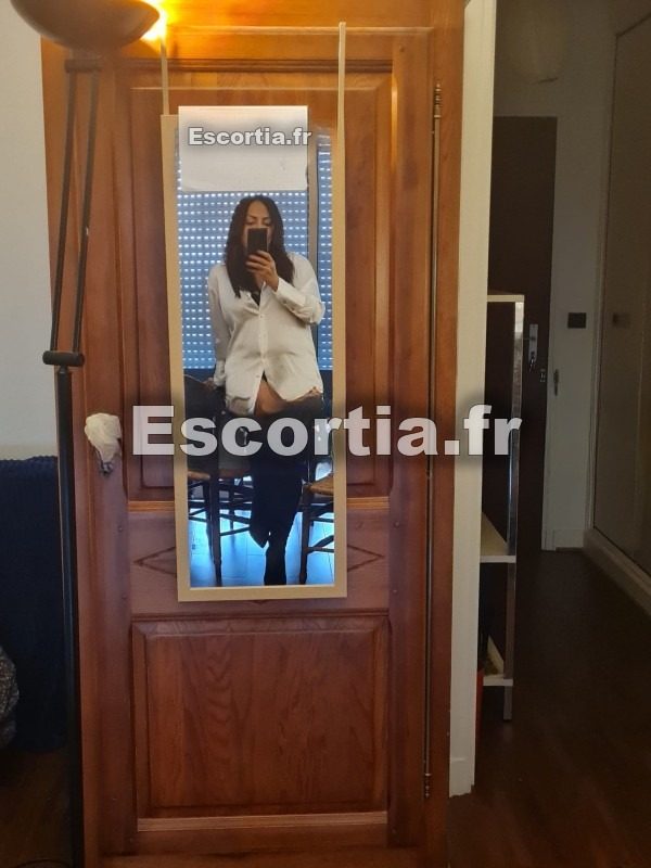 EMA GFE escort Paris