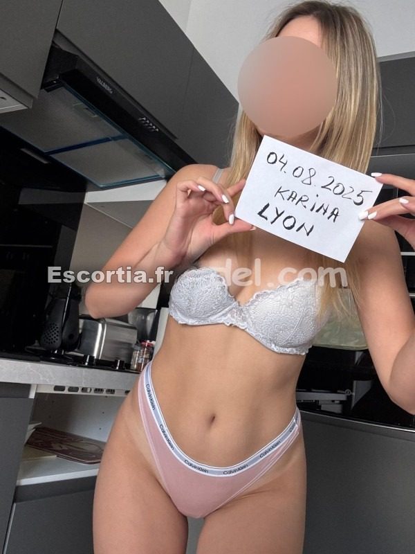 Karina GFE Jeune photo 5