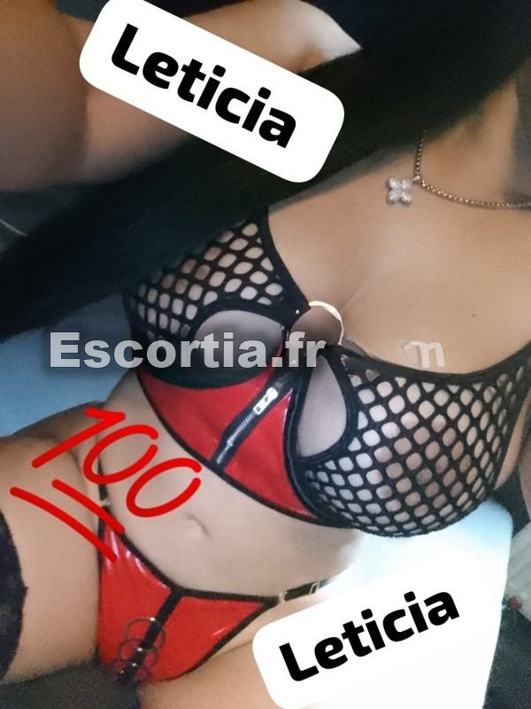 Leticia sexy photo 4