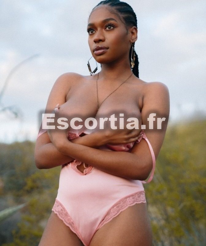 Coco photo 5