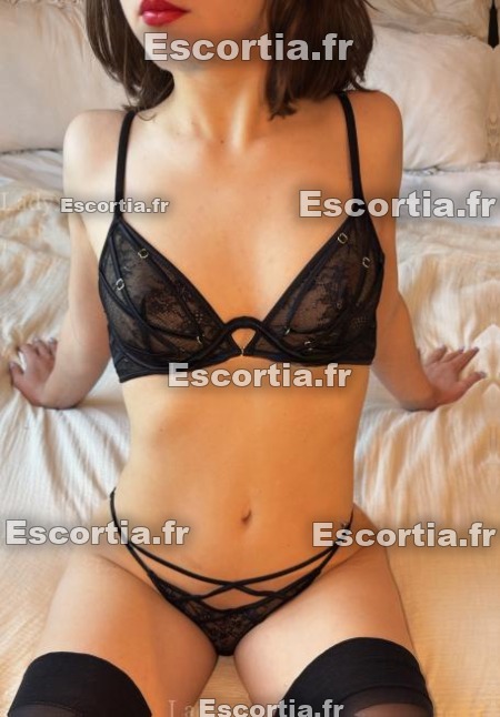 Lolita escort Paris 8eme