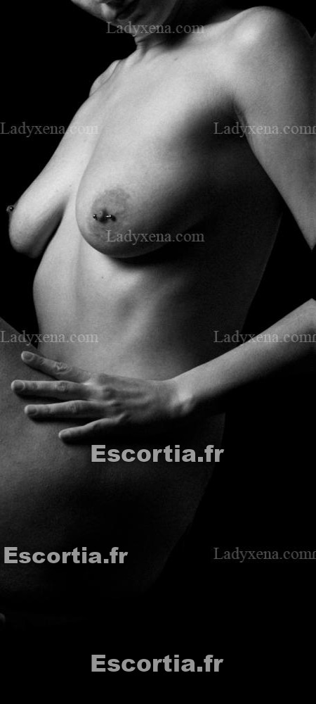 Ariabluee photo 2
