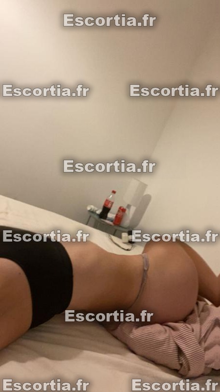 Charlotte Gfe photo 2