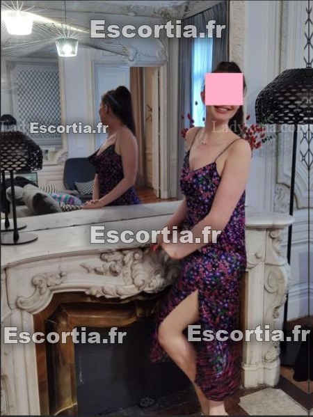 Erin photo 4