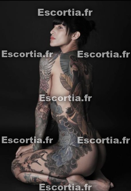 Inkgirl escort Paris 5eme