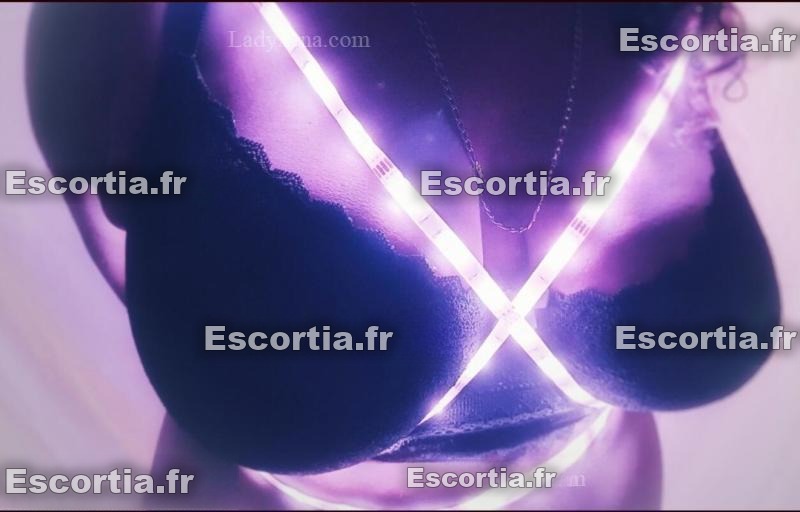 Kafrine escort BORDEAUX