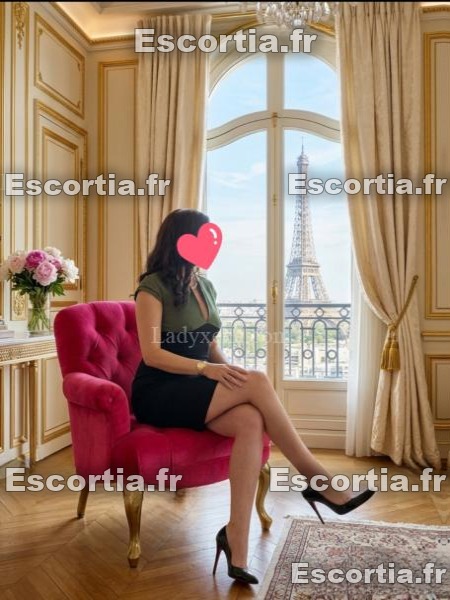 Light 75 escort Paris 17eme