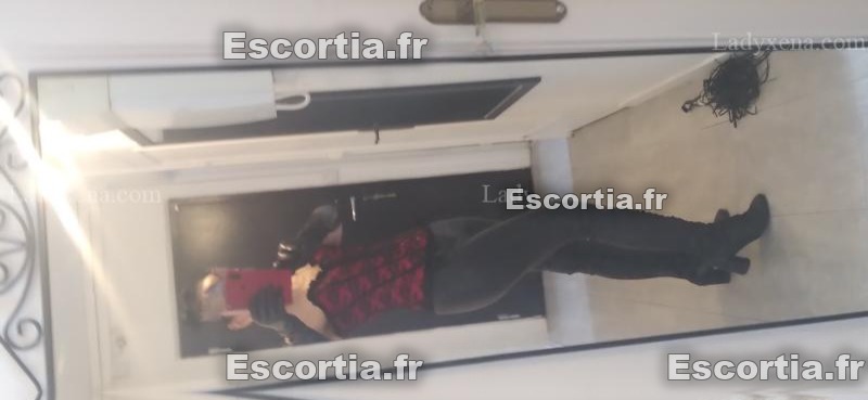 Lili17 escort Paris 19eme