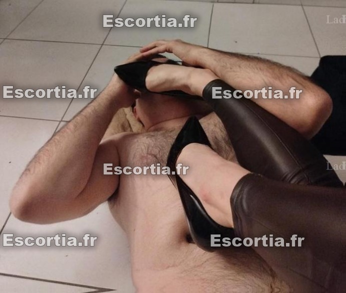 Luciferinne escort Paris 13eme