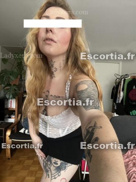 Maggievang escort Paris 20eme