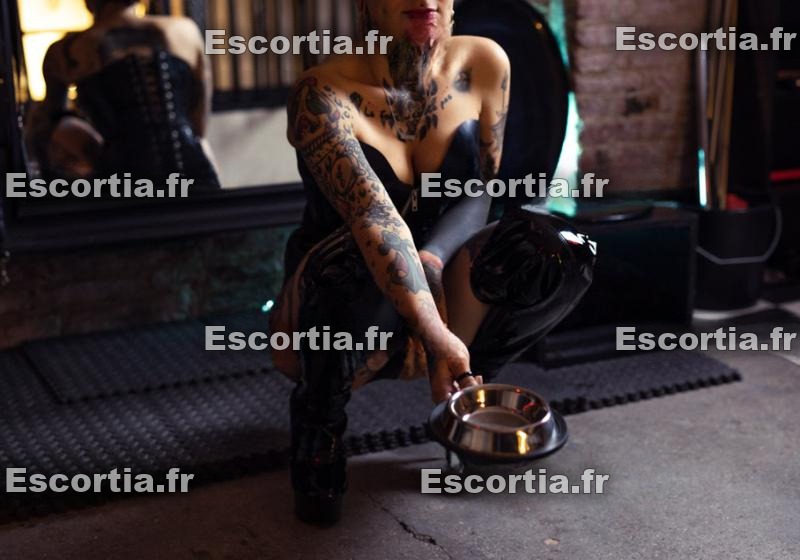Mistressmercury photo 2