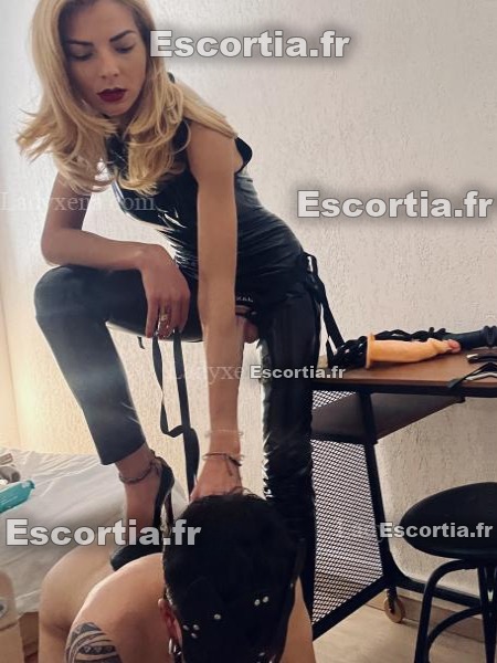 Mysterieux Dana escort Nimes