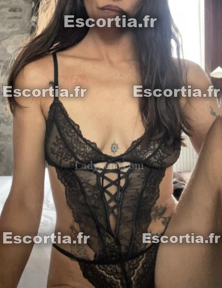 Oliviaxxx photo 2