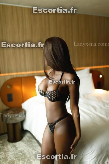 Petimodel photo 3