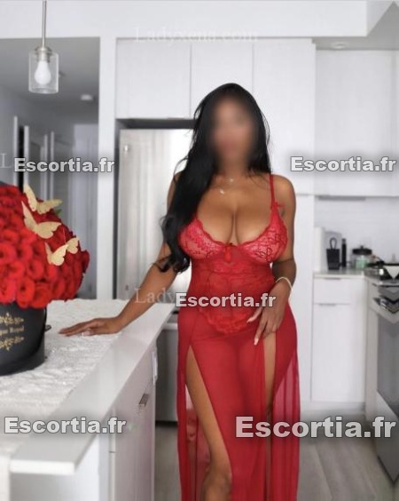 Seleneinfini escort Paris 8eme