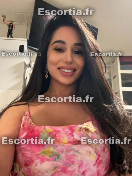 Sexy Ledah escort Paris 17eme