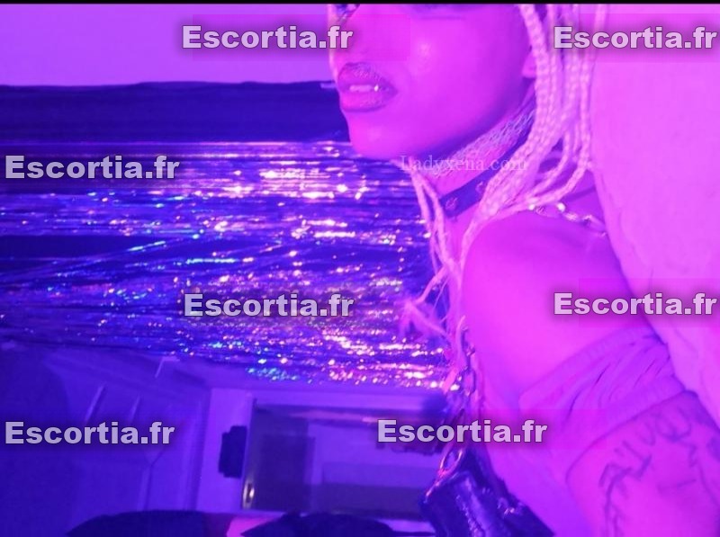 Sexybembi75 photo 2
